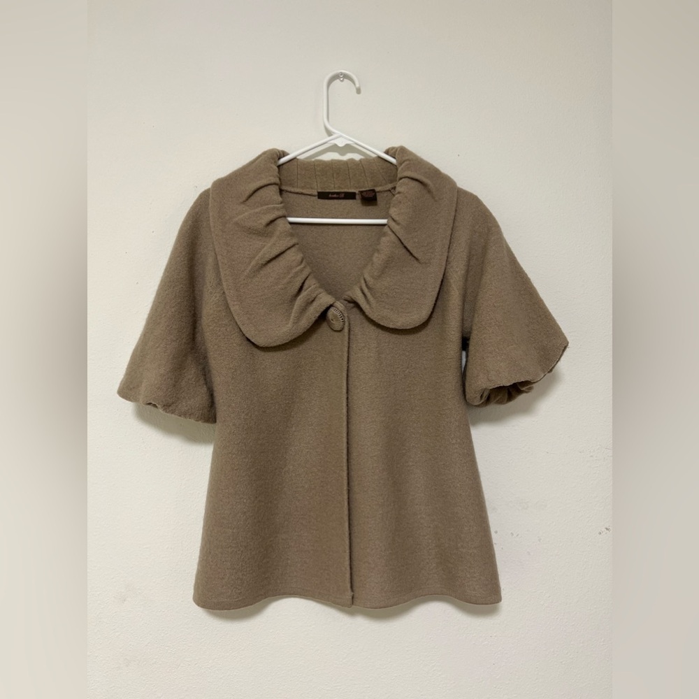 Heather B Capelet Style Oversize Gathered Collar Short Sleeve Coat